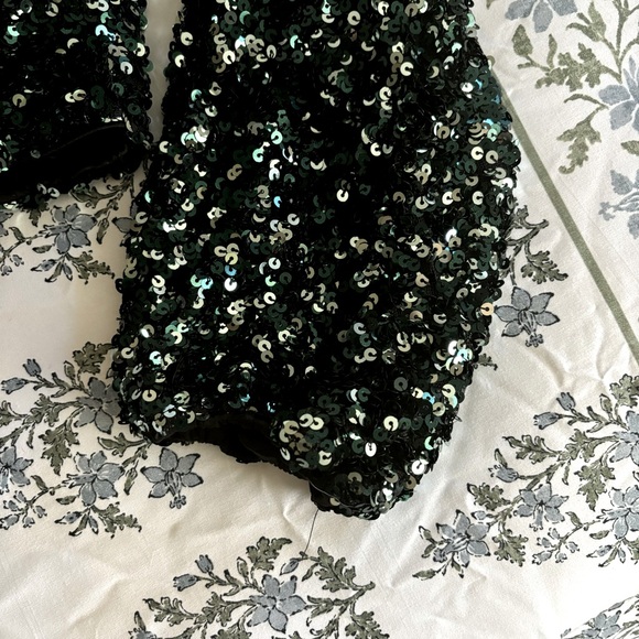 Nix Sequin Wrap Front Top - Picture 5 of 9